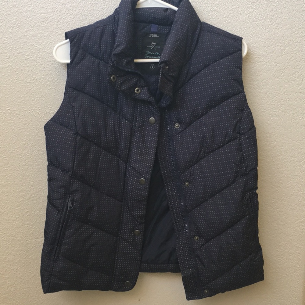 Gap vest size small